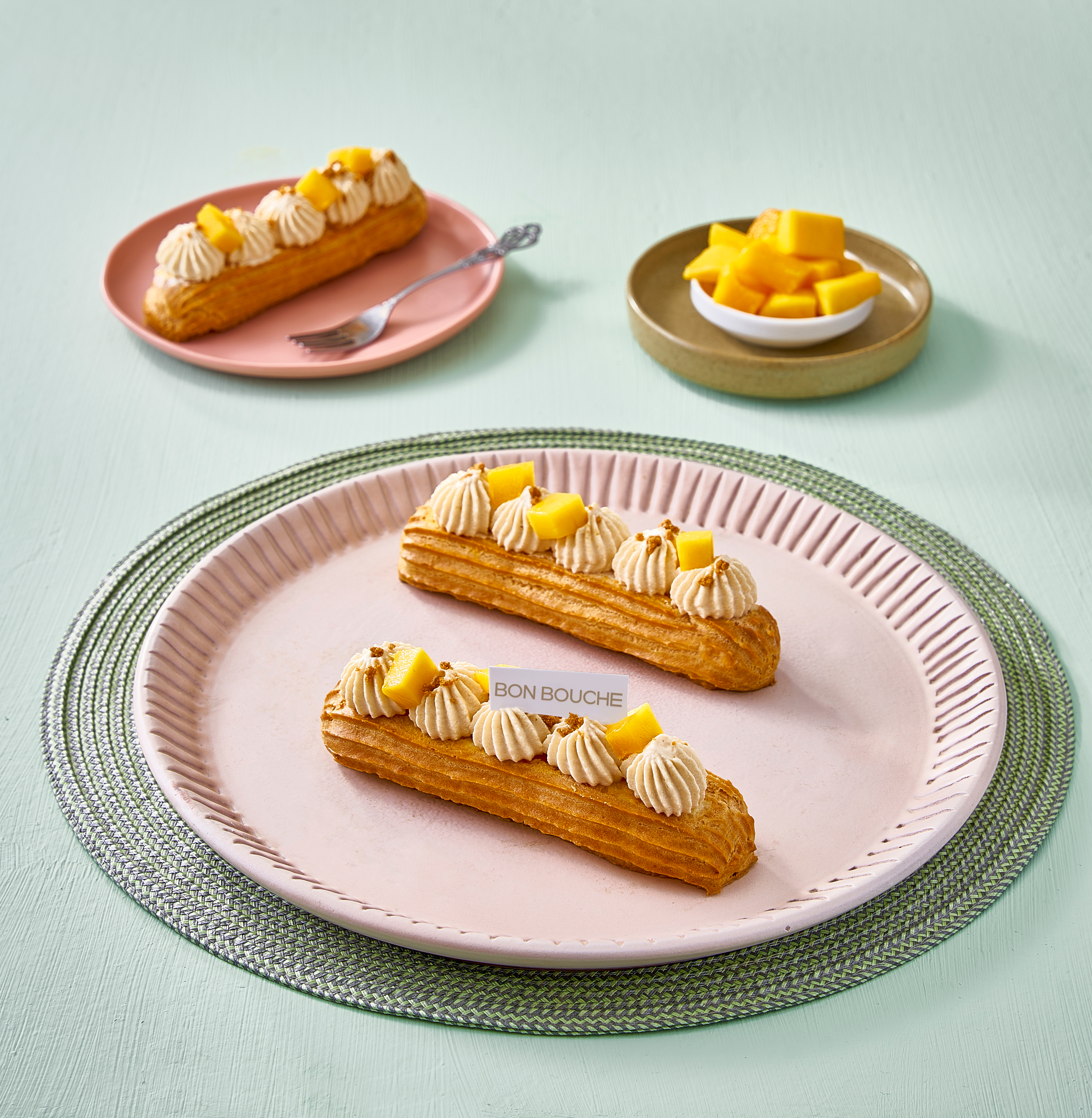 Éclair-lotus-et-mangue